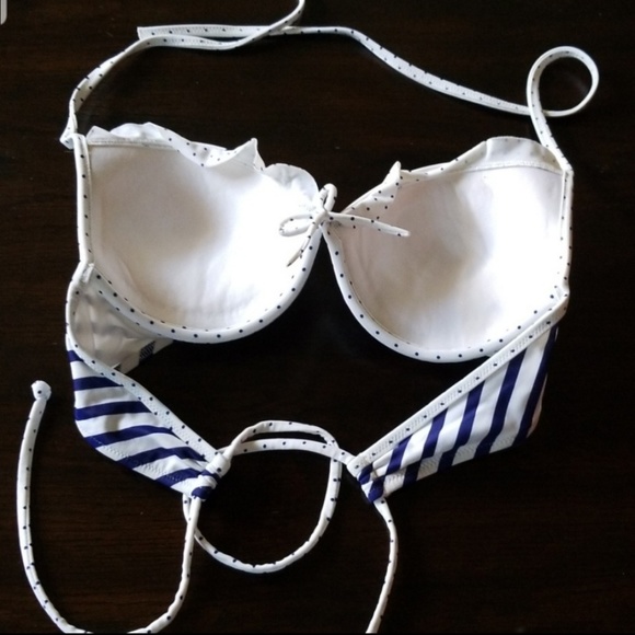 Bathing suit top - Picture 2 of 3